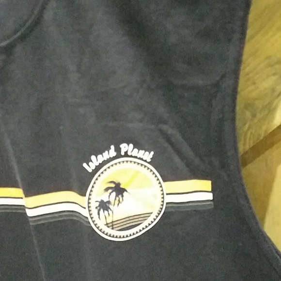 VINTAGE SLEEVELESS ISLAND PLANET BLACK TANK T-SHIRT EUC - Picture 2 of 7